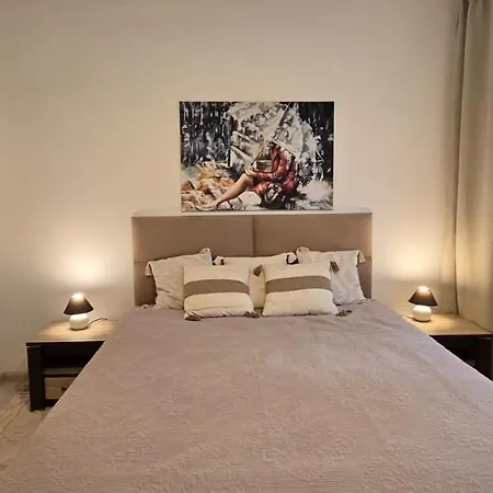 公寓 Mona Przy Stacji Metra 华沙