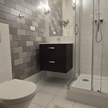 شقة Mona Przy Stacji Metra